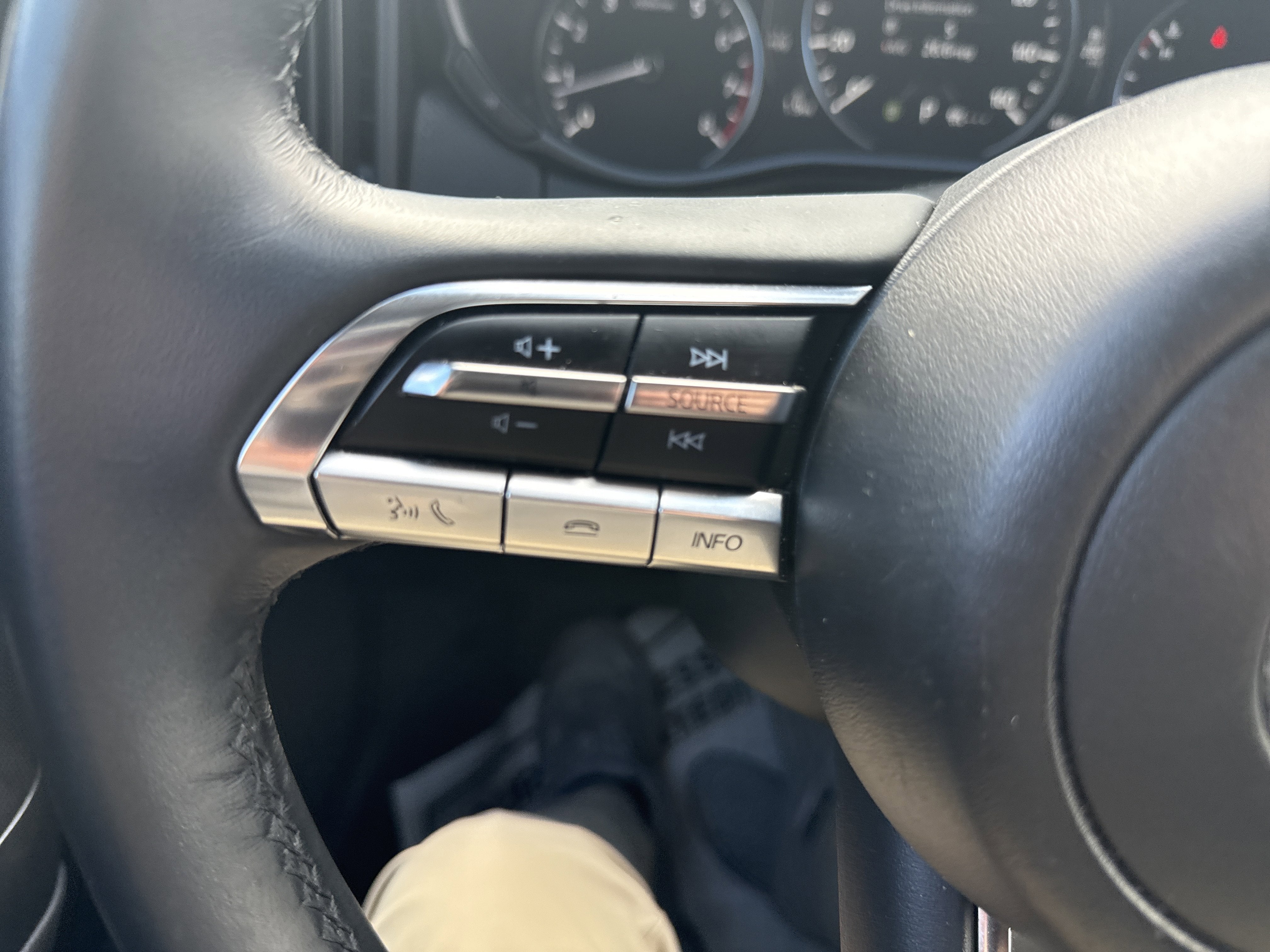 2025 Mazda Mazda CX-50 2.5 S Preferred Package