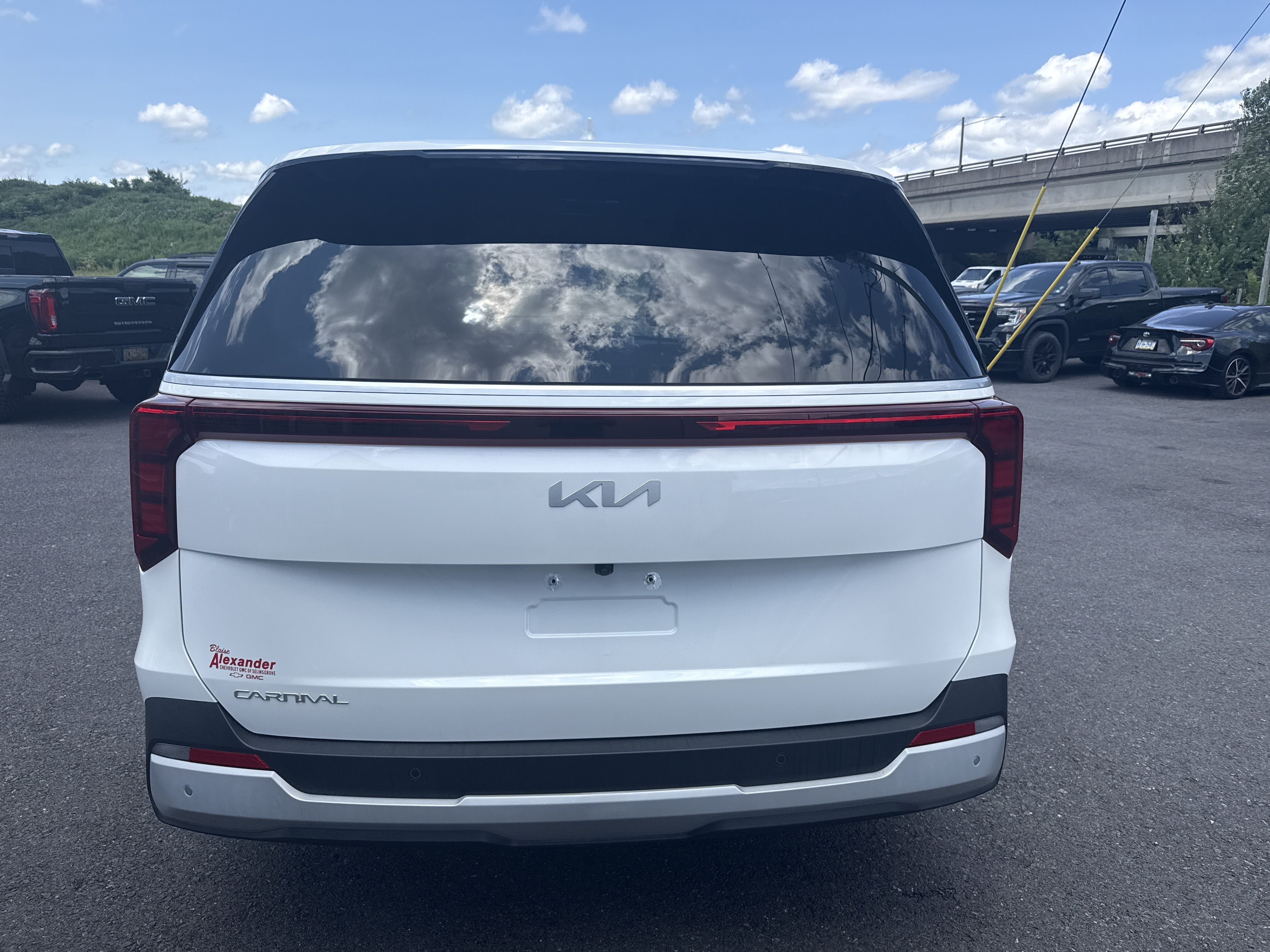 2025 Kia Carnival LXS
